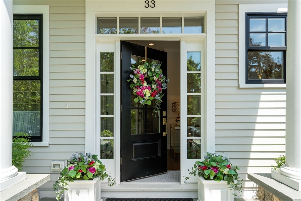 33 Hickory Road Wellesley, MA 02482 - Photo 3 of 42
