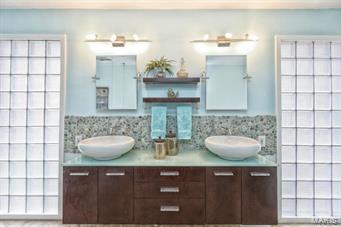 15855 Large Oak Road Chesterfield, MO 63017 - Photo 35 of 77 Gallery Image 35