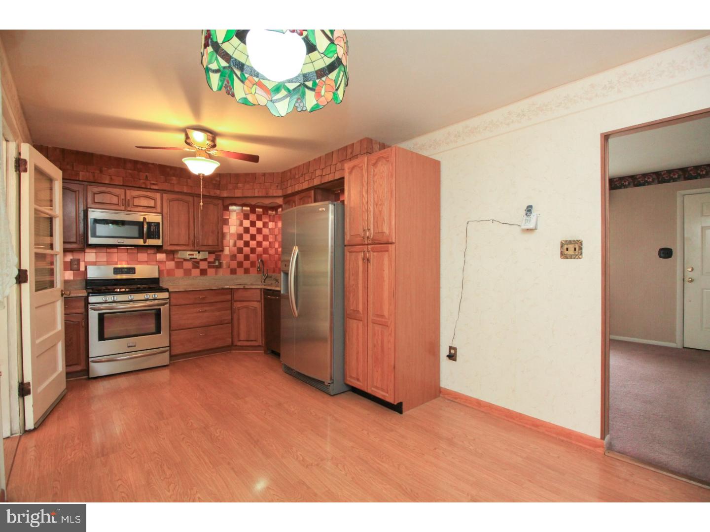 7 Collins Lane Maple Shade, NJ 08052 - Photo 3 of 25 Kitchen