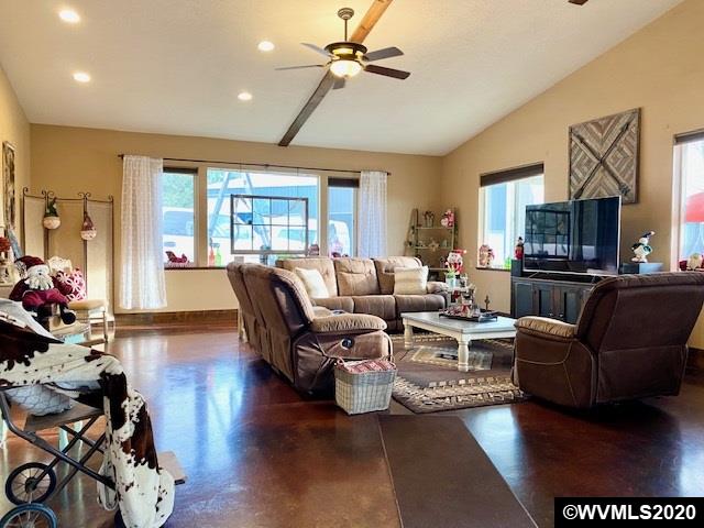 12832 Marion Road Southeast Turner, OR 97392 - Photo 3 of 19 Gallery Image 3