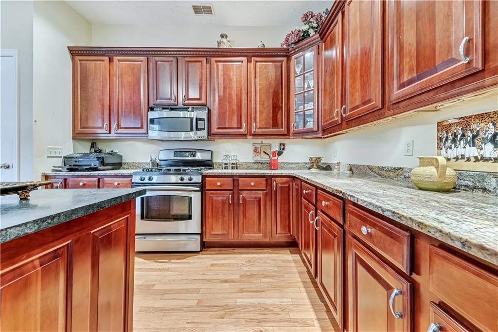 1047 Parkview Boulevard Pittsburgh, PA 15217 - Photo 10 of 25