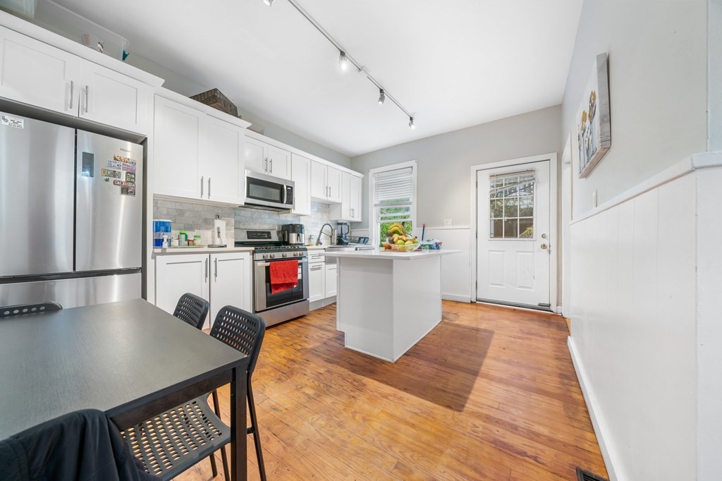 77 Webster Street Boston, MA 02128 - Photo 17 of 32