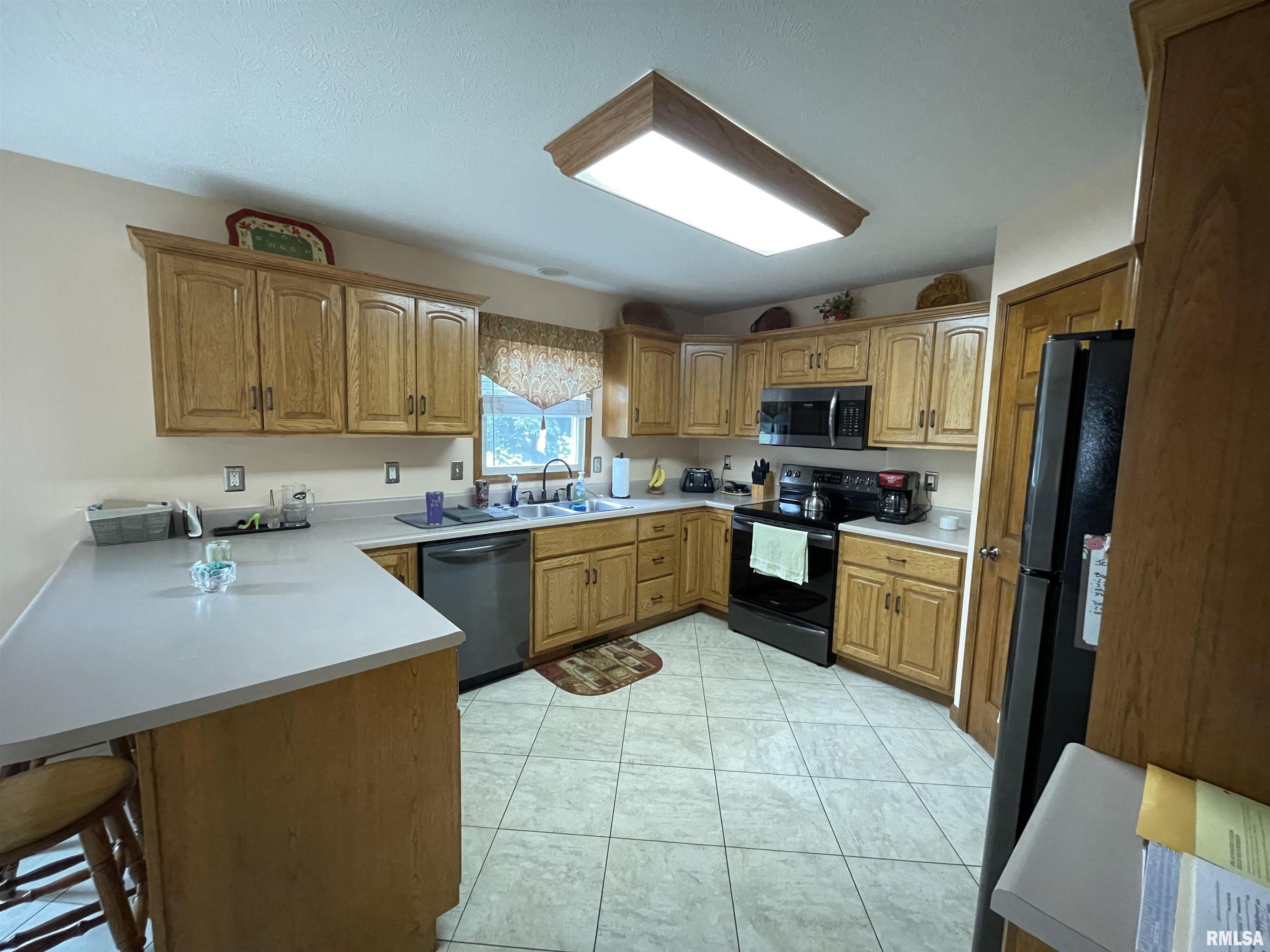 2201 Redlands Drive Springfield, IL 62711 - Photo 36 of 95 Gallery Image 36