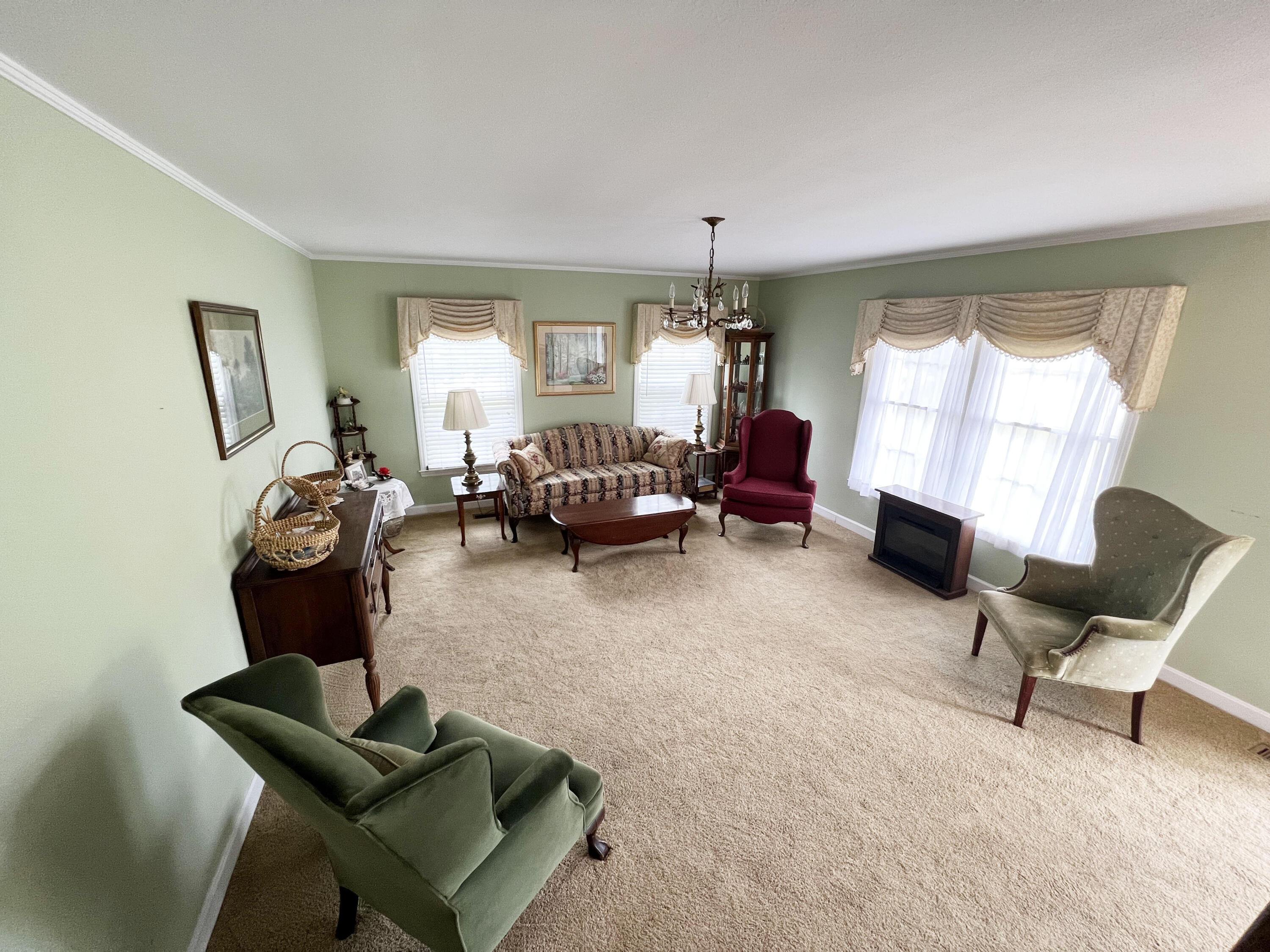 640 Hampton Street Elloree, SC 29047 - Photo 17 of 24 hampton18