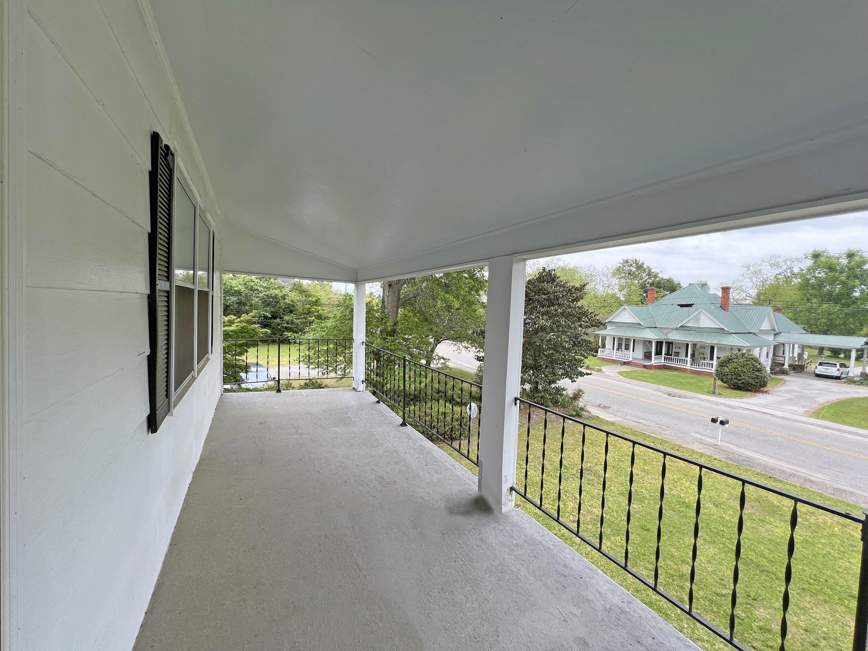 640 Hampton Street Elloree, SC 29047 - Photo 8 of 24 hampton7