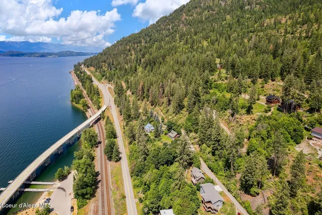 $89,000 | 260 Highland Avenue, Hope, ID 83836