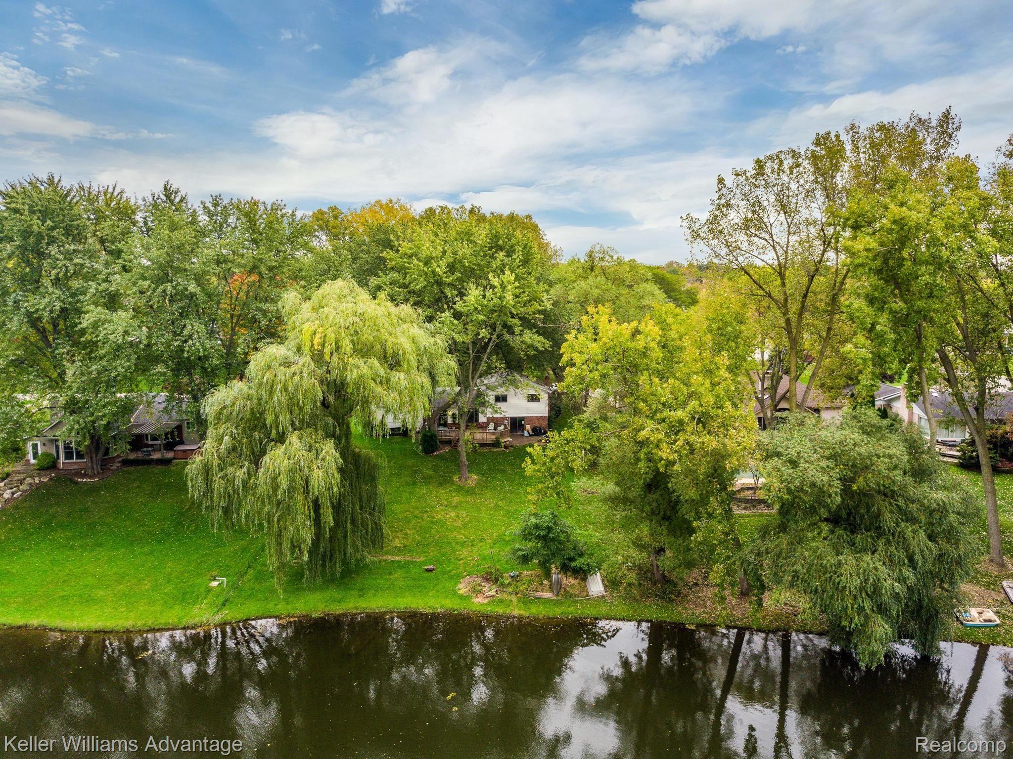 22835 Penton Rise Court Novi, MI 48375 - Photo 2 of 26 22835 Penton Rise Ct Novi MI-008-008-22835 Penton Rise Court-MLS_Size.jpg