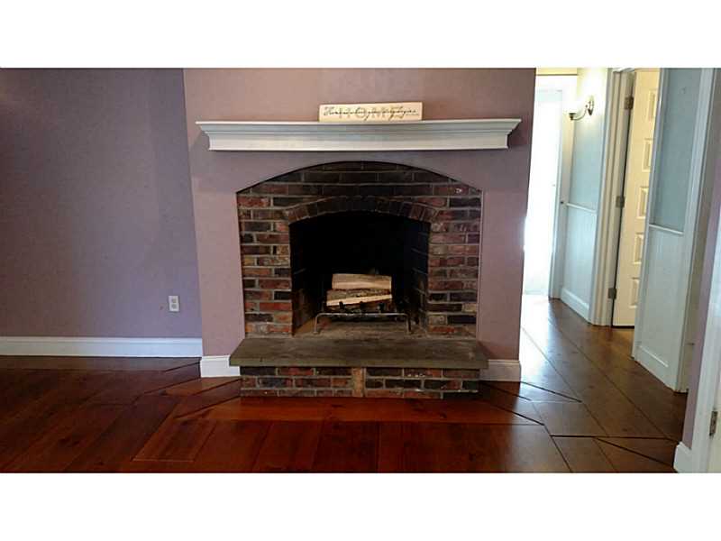 73 Oak Road South Kingstown, RI 02879 - Photo 11 of 25 Dining Room.