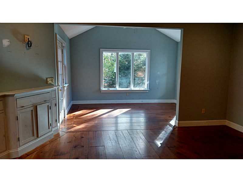 73 Oak Road South Kingstown, RI 02879 - Photo 8 of 25 Den/Family/Great Room.