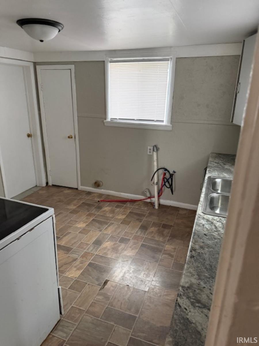 2250 Chestnut Street Fort Wayne, IN 46803 - Photo 10 of 12