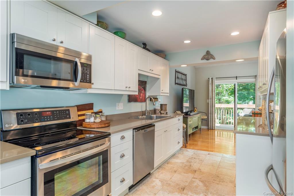 5 Maple Ridge Lane Asheville, NC 28806 - Photo 4 of 25 Gallery Image 4