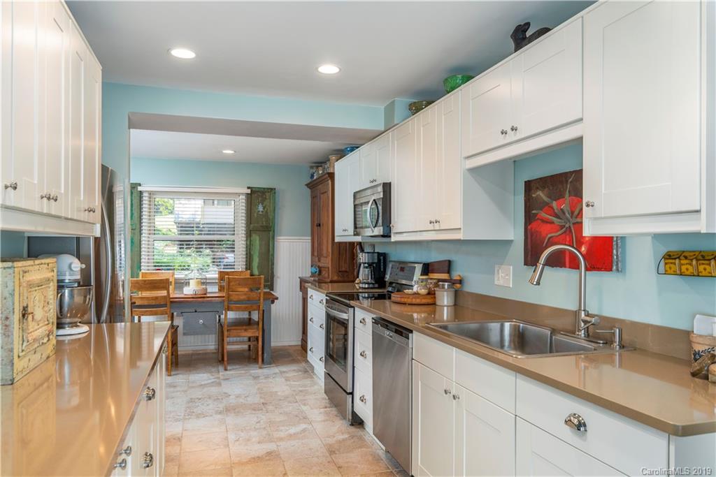 5 Maple Ridge Lane Asheville, NC 28806 - Photo 6 of 25 Gallery Image 6