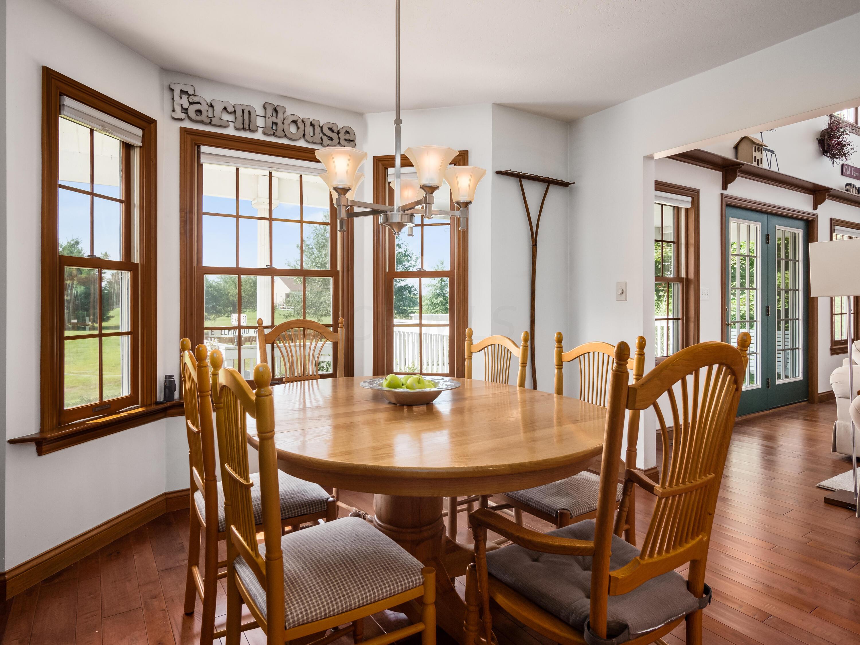 3216 Kelly McMaster Road Delaware, OH 43015 - Photo 14 of 51 Kitchen eating area