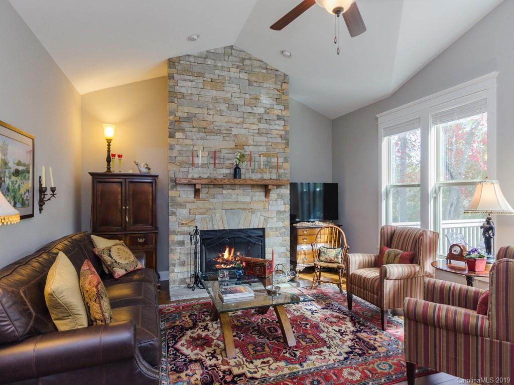 505 Monarch Road Hendersonville, NC 28739 - Photo 5 of 25 Gallery Image 5