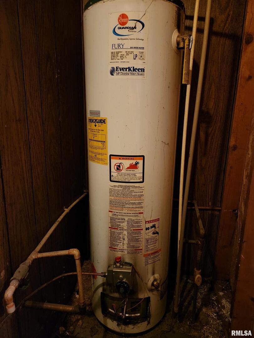 3547 Highway 148 Waltonville, IL 62894 - Photo 17 of 29