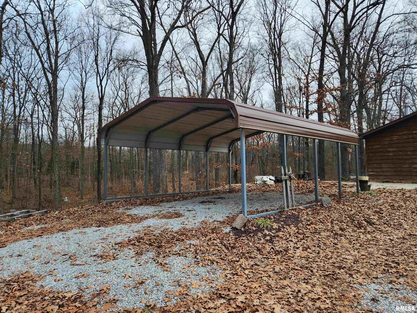 3547 Highway 148 Waltonville, IL 62894 - Photo 19 of 29 a backyard of a house with barbeque oven