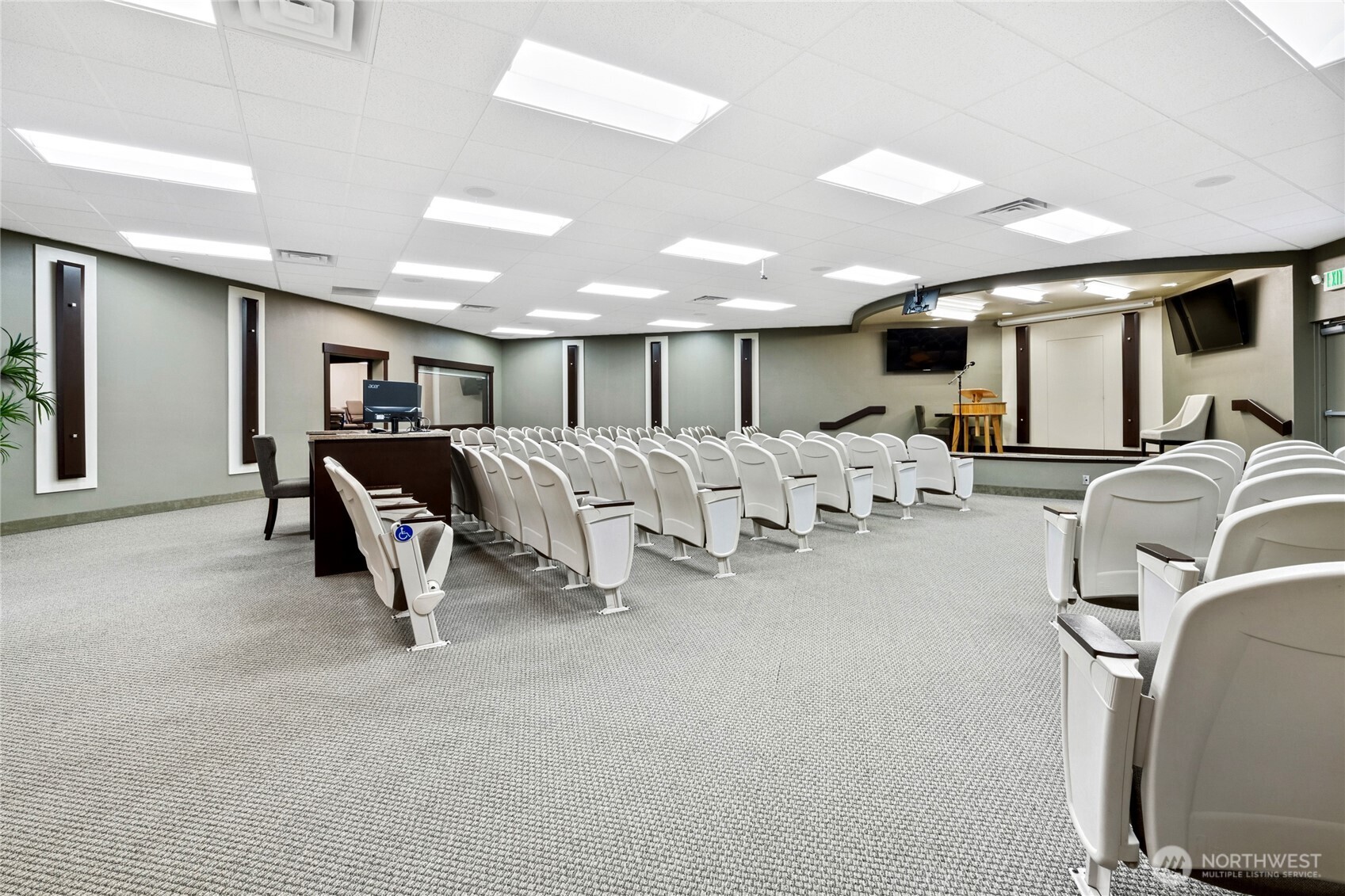 812 Davis Place South Seattle, WA 98144 - Photo 11 of 34