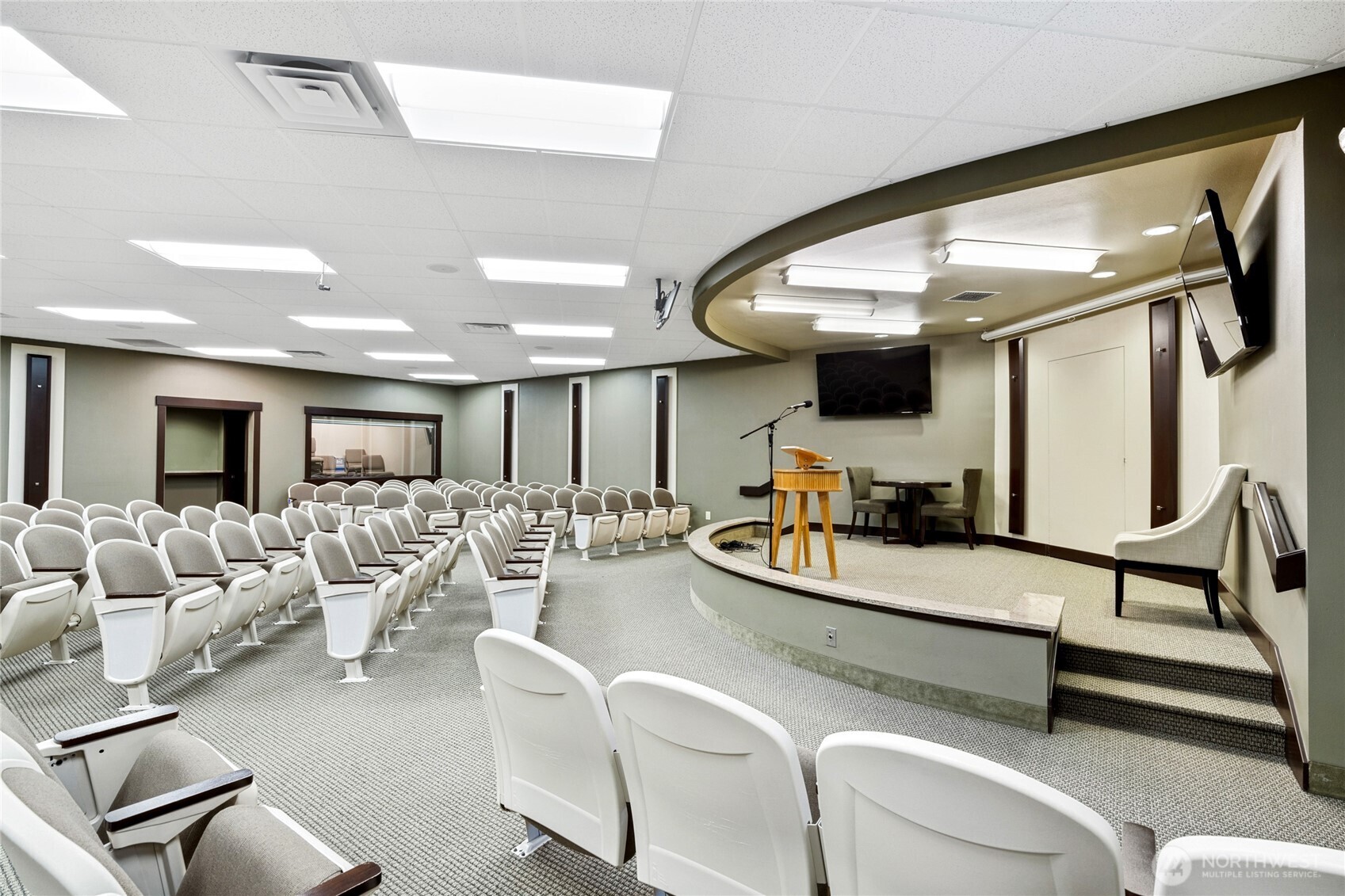 812 Davis Place South Seattle, WA 98144 - Photo 12 of 34