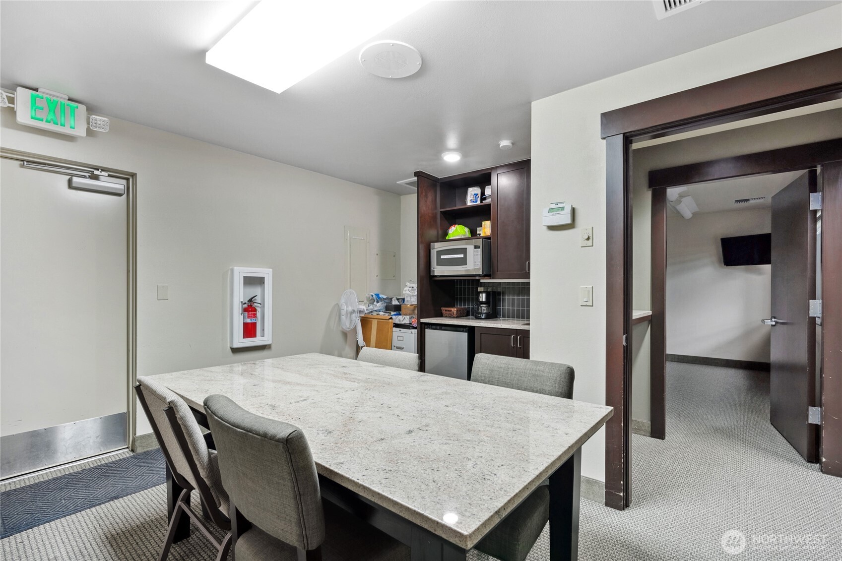 812 Davis Place South Seattle, WA 98144 - Photo 17 of 34