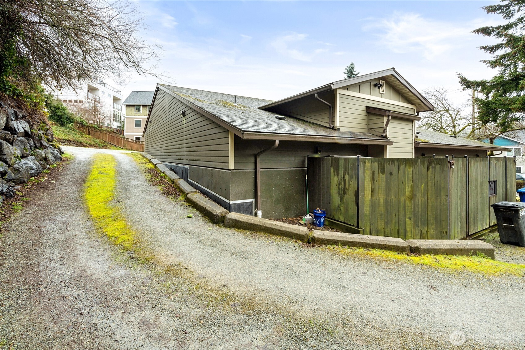 812 Davis Place South Seattle, WA 98144 - Photo 28 of 34