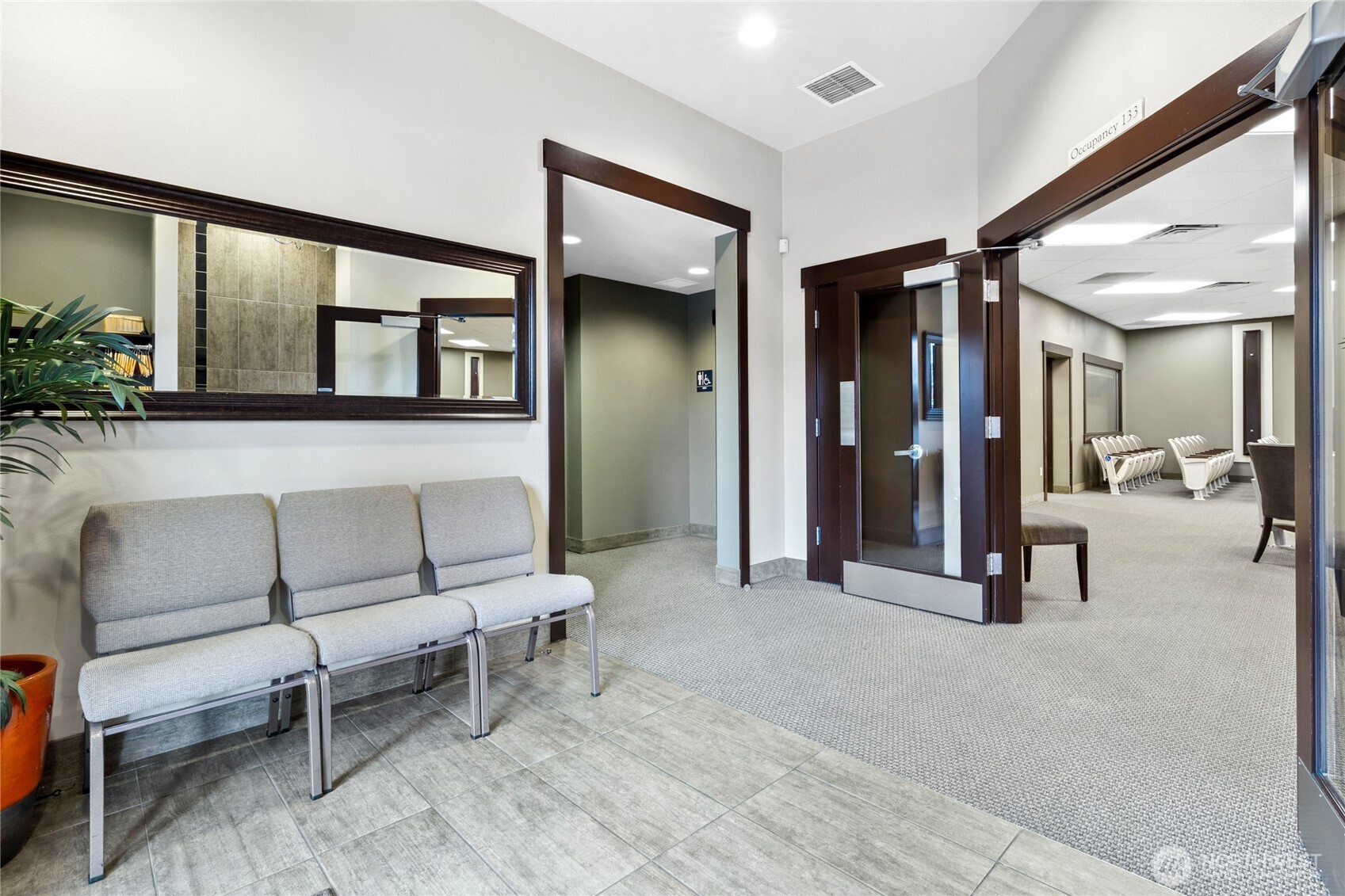 812 Davis Place South Seattle, WA 98144 - Photo 9 of 34