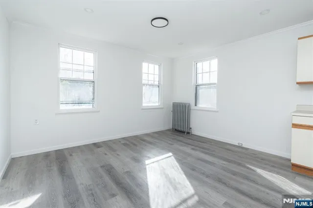 $3,995 | 6 Jersey Street, Bloomfield, NJ 07003