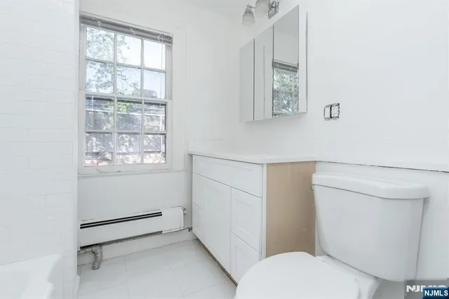 $3,995 | 6 Jersey Street, Bloomfield, NJ 07003