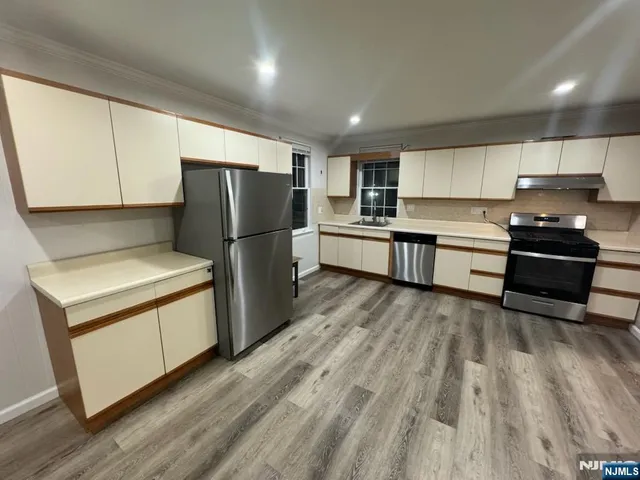 $3,995 | 6 Jersey Street, Bloomfield, NJ 07003