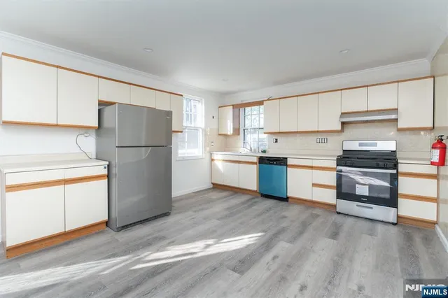 $3,995 | 6 Jersey Street, Bloomfield, NJ 07003