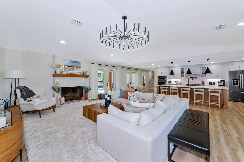 1208 Oak Hammock Road Sarasota, FL 34240 - Photo 13 of 83