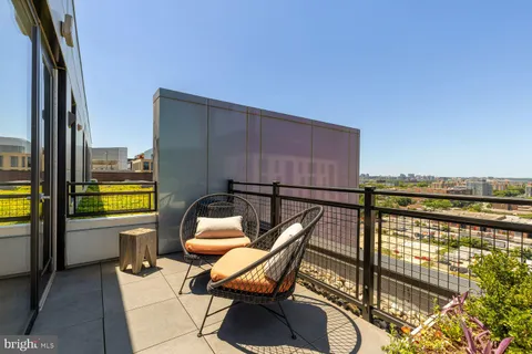 $850,000 | 37 L Street Southeast, Unit 902, Washington, DC 20003