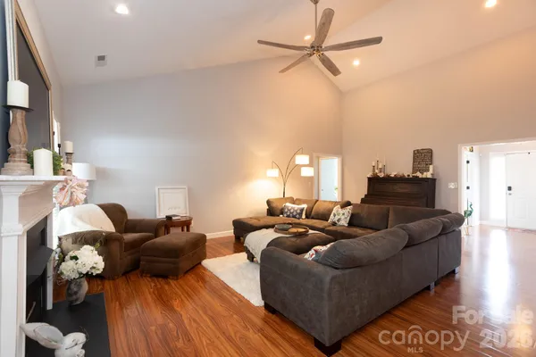 $450,000 | 12015 Hampton Pl Drive, Charlotte, NC 28269