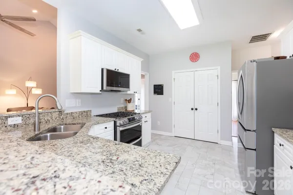 $450,000 | 12015 Hampton Pl Drive, Charlotte, NC 28269