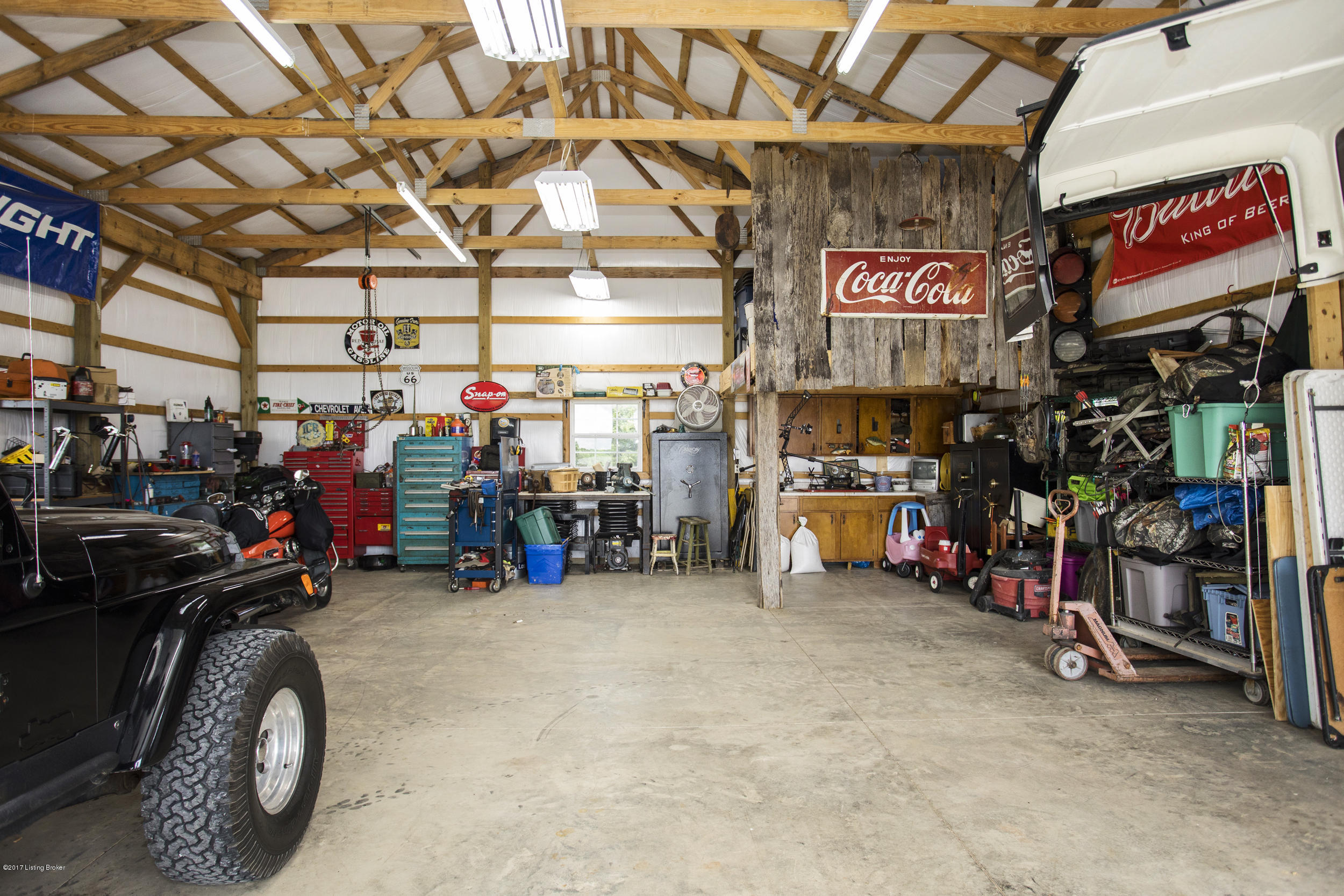 884 Morton Ridge Road Bedford, KY 40006 - Photo 46 of 47 46-garage