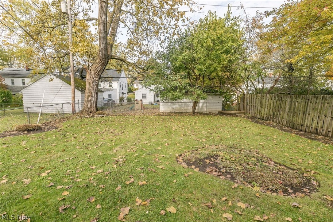 4487 Greenwold Road South Euclid, OH 44121 - Photo 28 of 30
