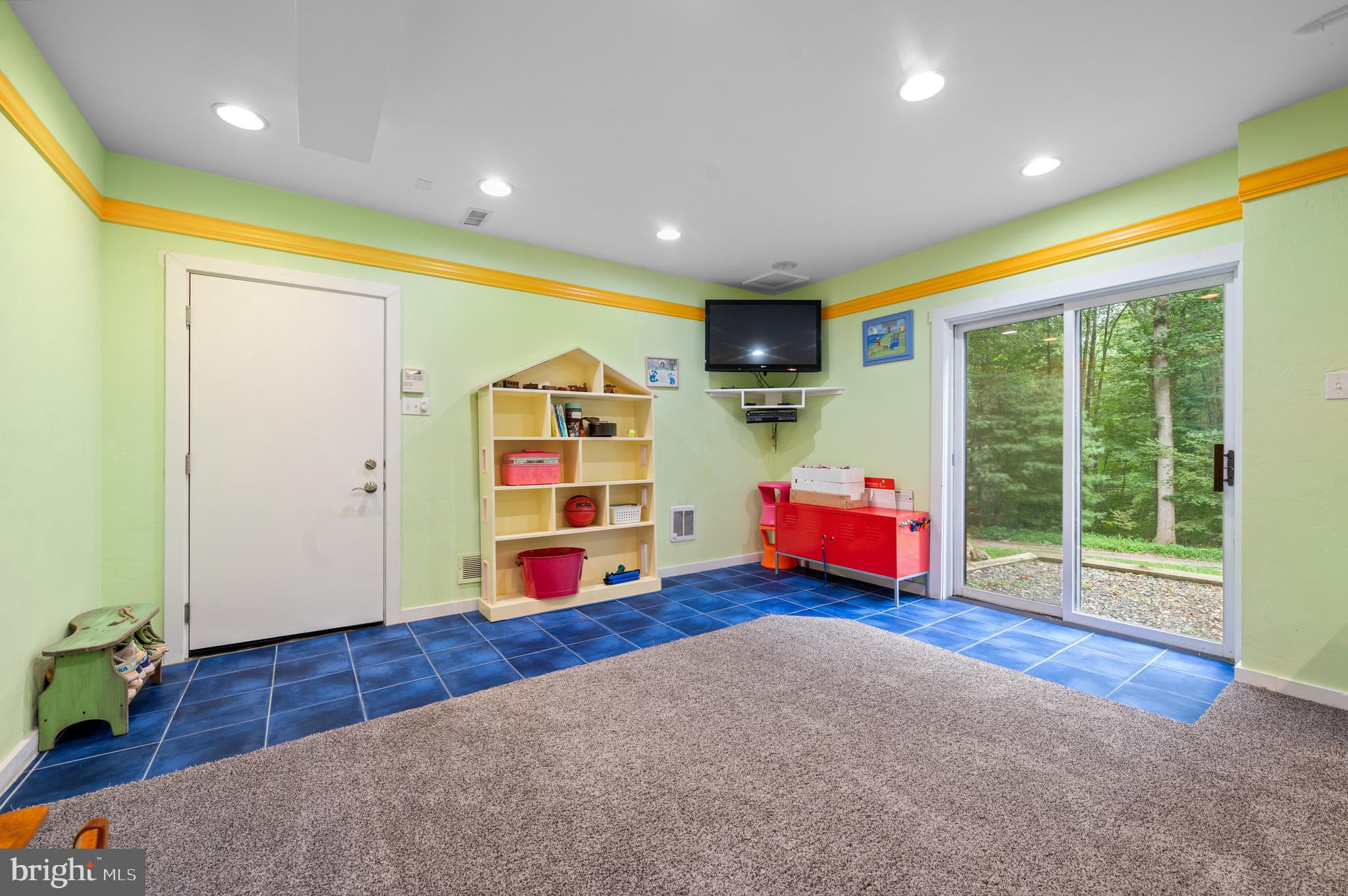 41 Lyons Run Road Glenmoore, PA 19343 - Photo 42 of 42 a living room with furniture and floor to ceiling window