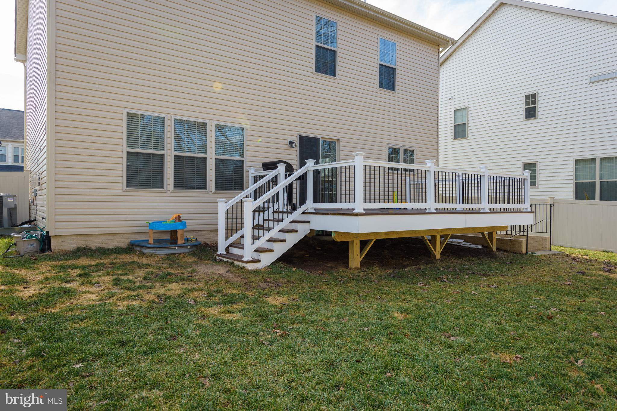 8104 Ridgely Loop Severn, MD 21144 - Photo 29 of 30 Exterior (Rear)