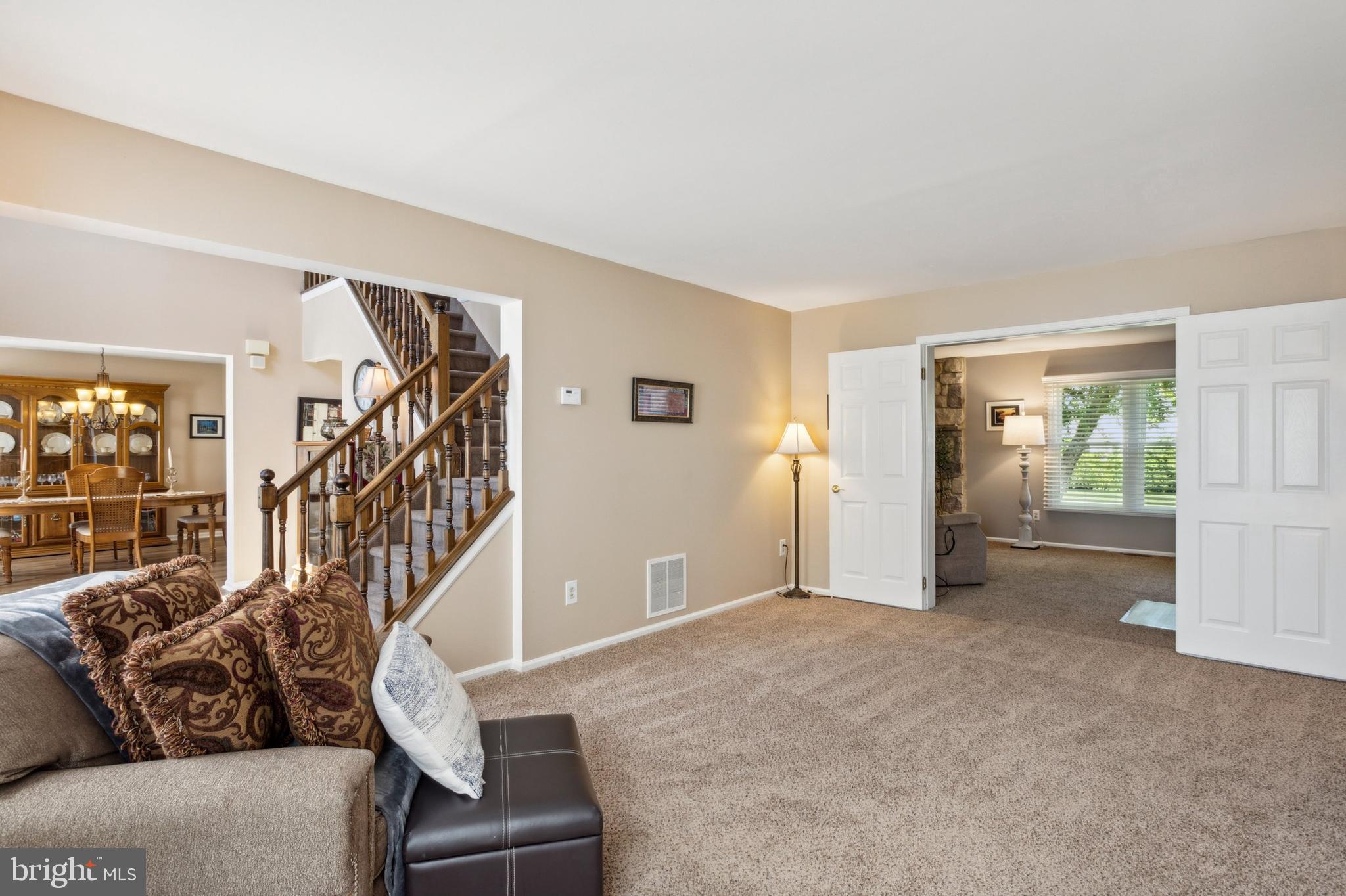 54 Wendee Way Sewell, NJ 08080 - Photo 6 of 28