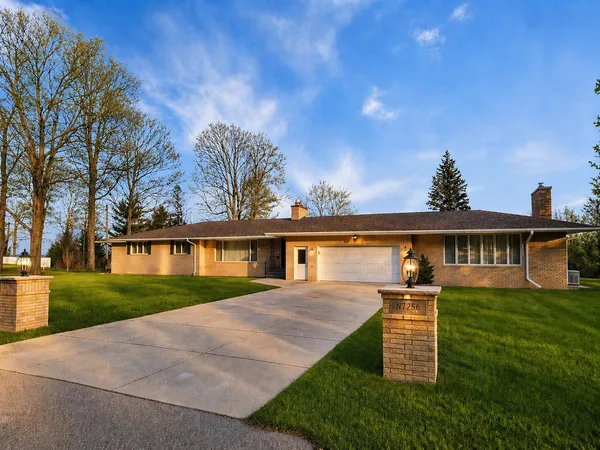 $575,000 | N7256 M-35 Highway, Stephenson, MI 49887