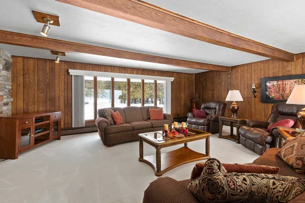 $575,000 | N7256 M-35 Highway, Stephenson, MI 49887