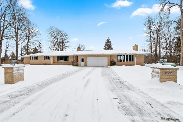 $614,900 | N7256 M-35 Highway, Stephenson, MI 49887