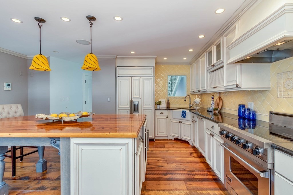 9 Constellation Wharf, Unit 9 Boston, MA 02129 - Photo 11 of 42