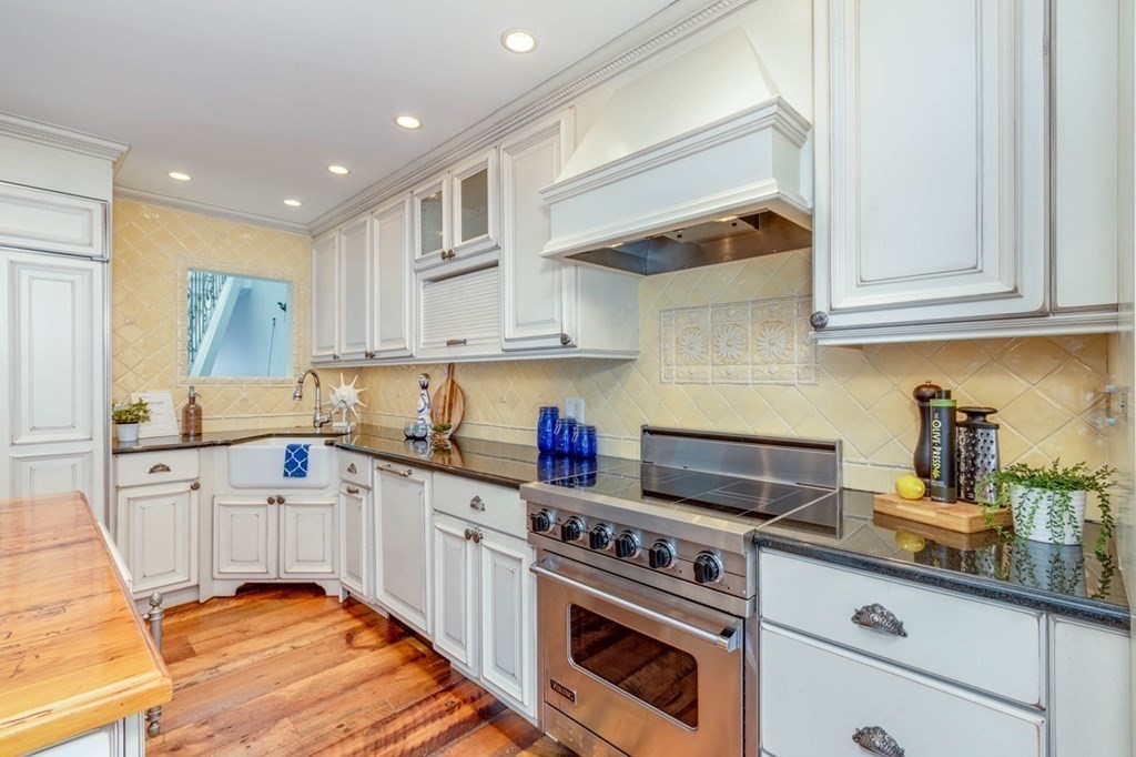 9 Constellation Wharf, Unit 9 Boston, MA 02129 - Photo 12 of 42