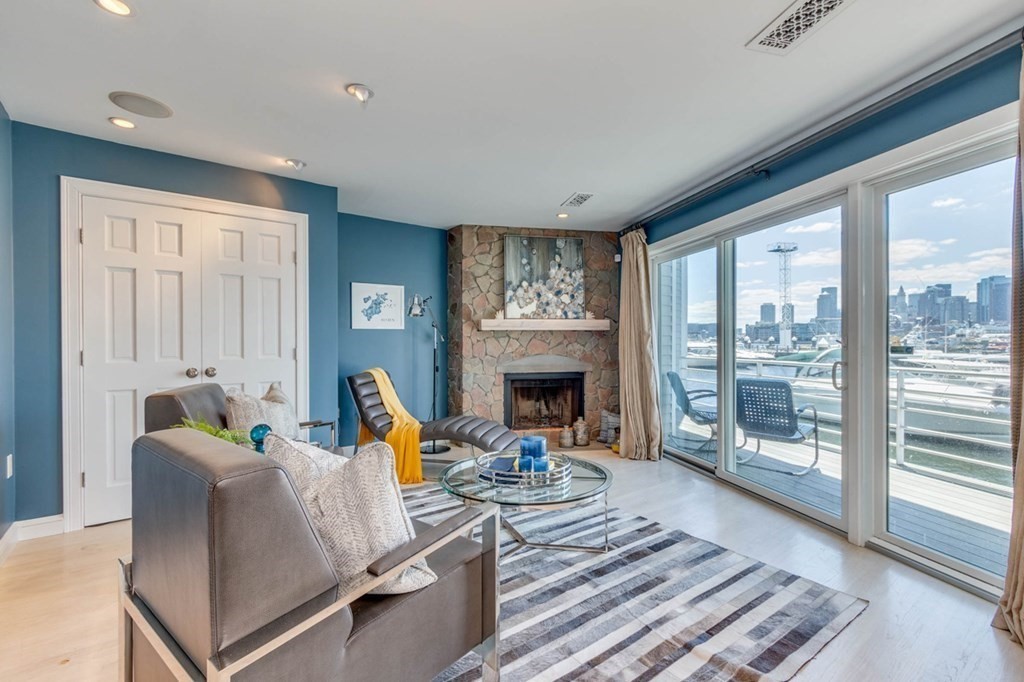 9 Constellation Wharf, Unit 9 Boston, MA 02129 - Photo 15 of 42
