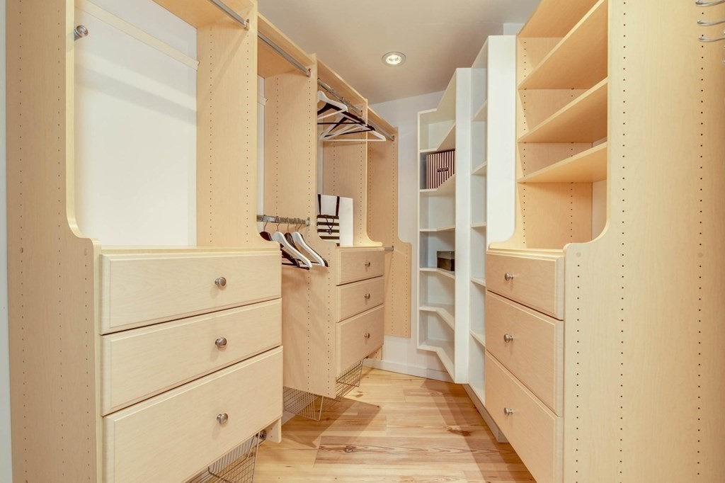 9 Constellation Wharf, Unit 9 Boston, MA 02129 - Photo 24 of 42