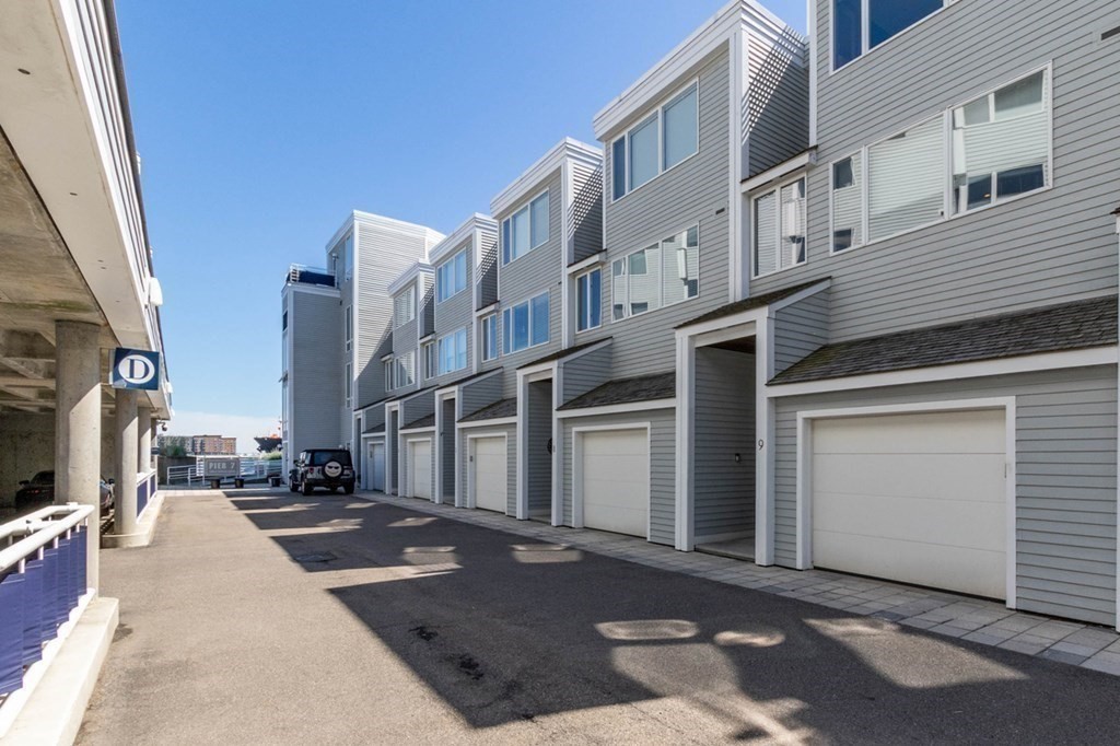 9 Constellation Wharf, Unit 9 Boston, MA 02129 - Photo 37 of 42