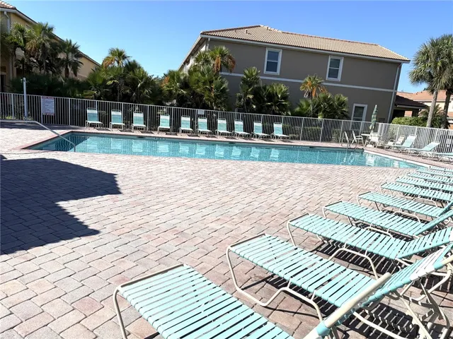 $2,600 | 1153 Normandie Way, Vero Beach, FL 32960