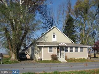 274 Covered Bridge Road Oley, PA 19547 - Photo 3 of 6 Gallery Image 3