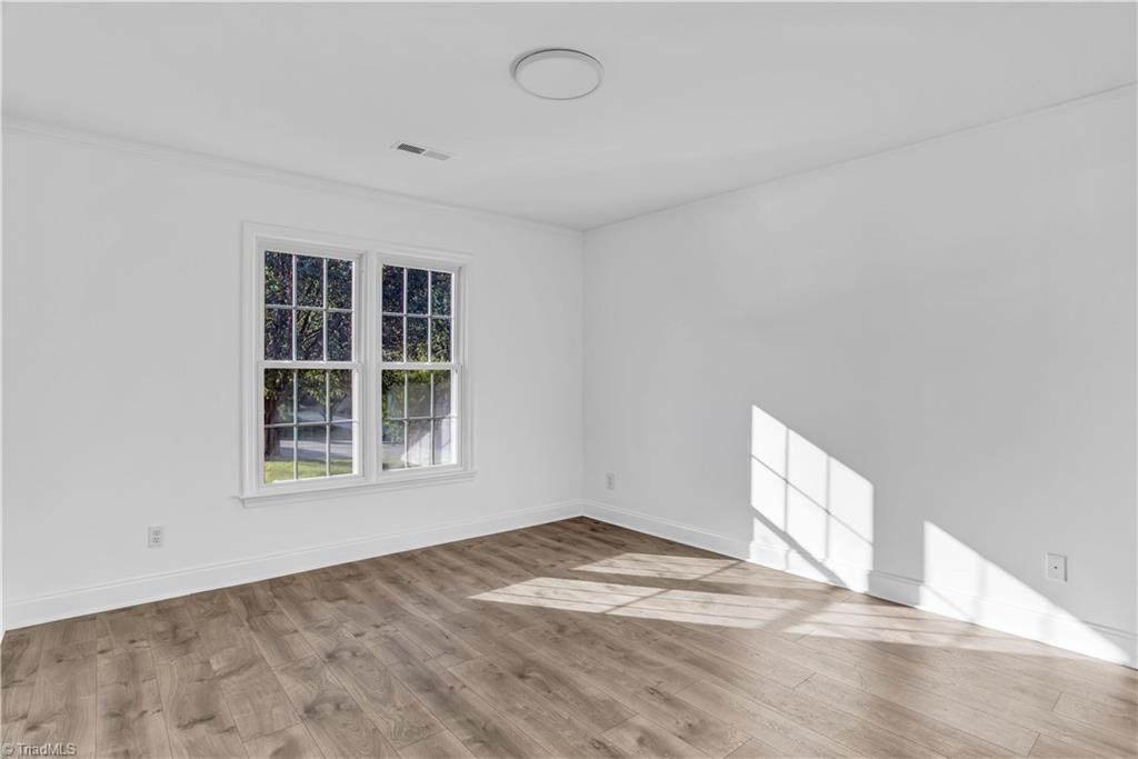 2104 Acorn Ridge Road Greensboro, NC 27407 - Photo 12 of 21 Gallery Image 12