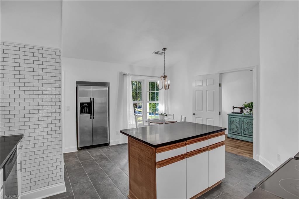 2104 Acorn Ridge Road Greensboro, NC 27407 - Photo 6 of 21 Gallery Image 6